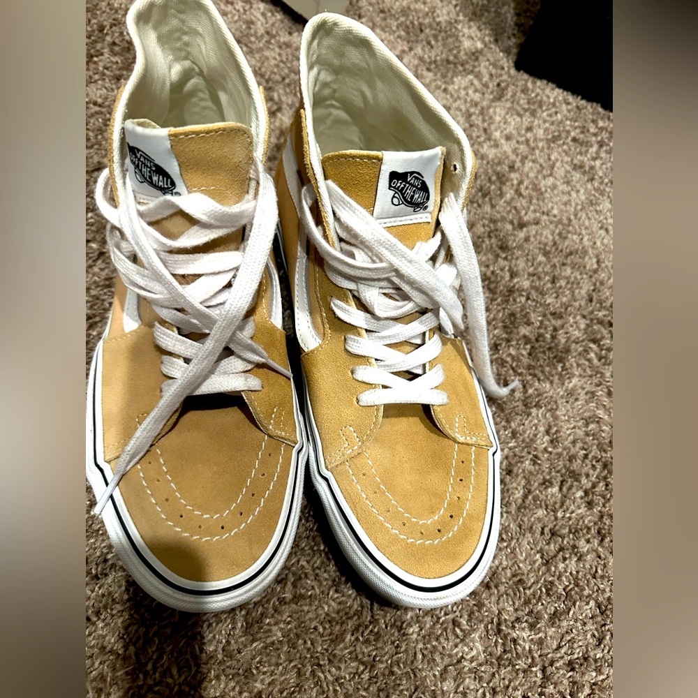 Vans Women’s High Top - Size 9.5 (Tan Suede)